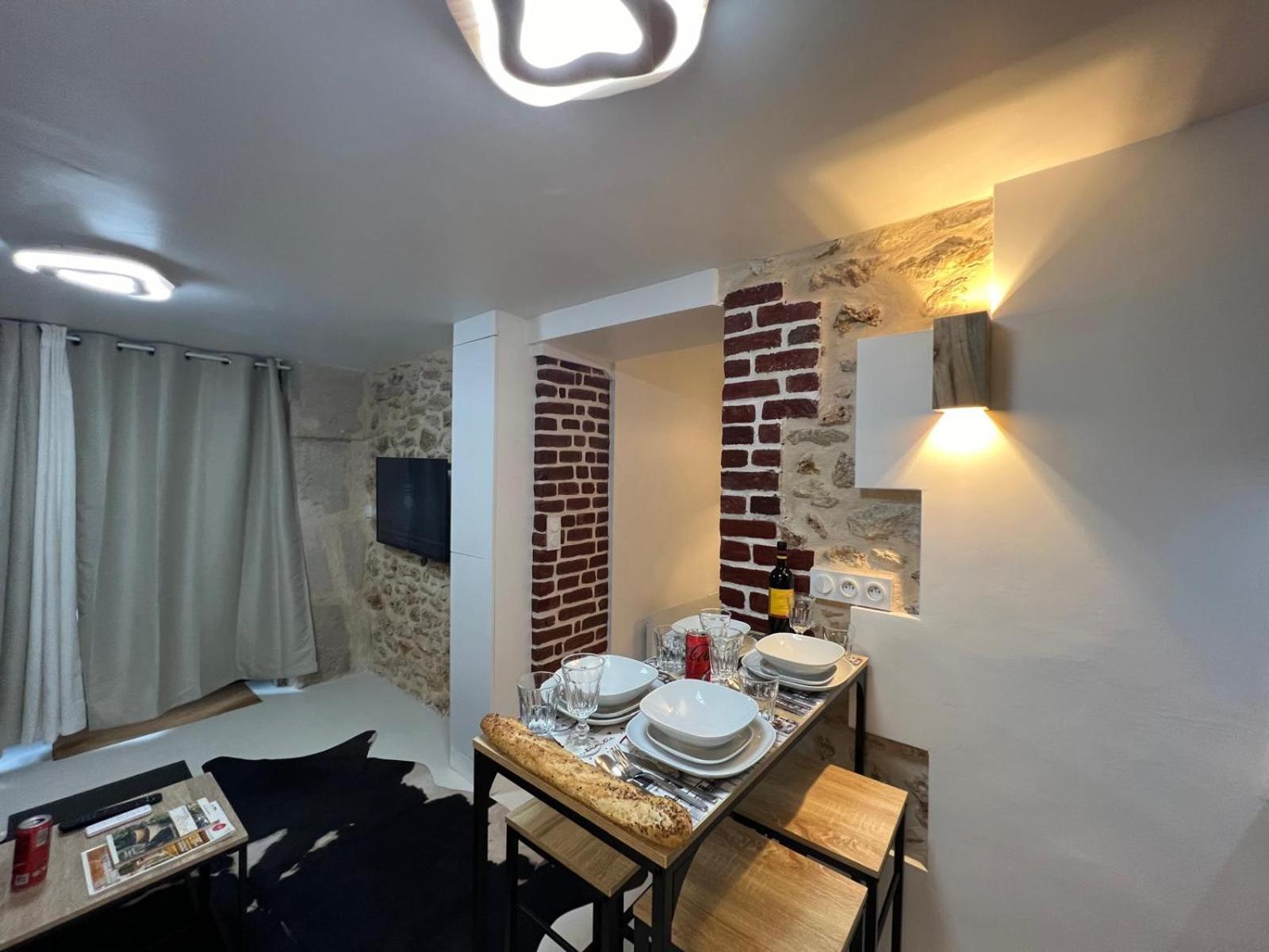 Appartement Design Quartier Montmartre-Sacre-Coeur! Paris Xviiie Bagian luar foto